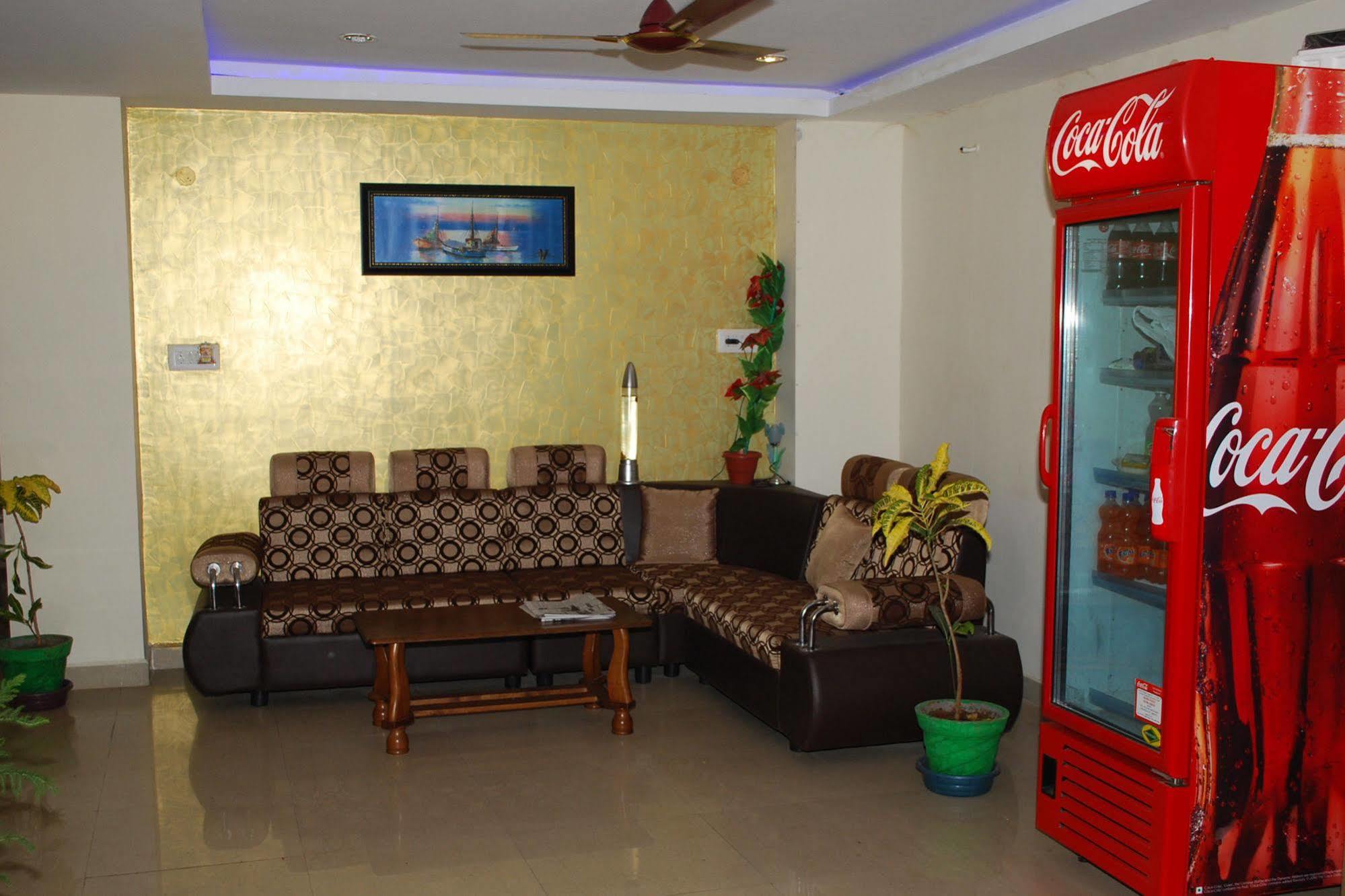 Kek Accommodation Chennai Extérieur photo